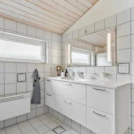 Four-bedroom In Hvide Sande Feriehus Bjerregård
