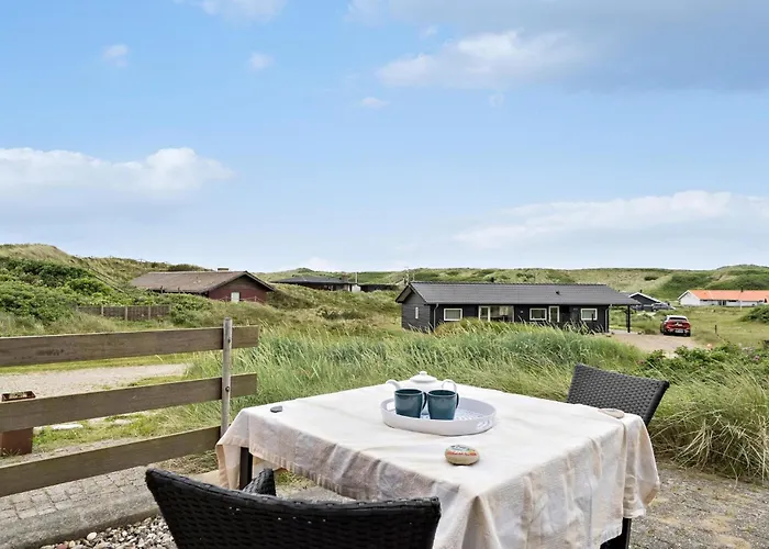 Four-bedroom In Hvide Sande