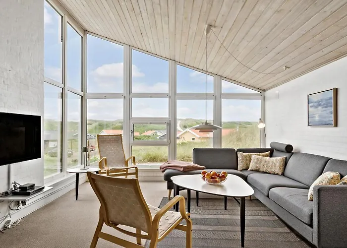 펜션 Four-bedroom In Hvide Sande Bjerregård